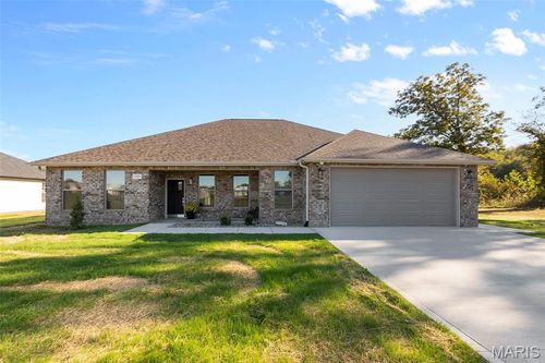 109 Beau Dr, Scott City, MO, 63780-2940 | Card Image