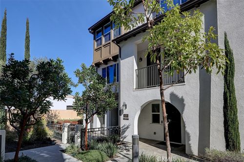629 S Kinney Way, Anaheim, CA, 92805-4706 | Card Image