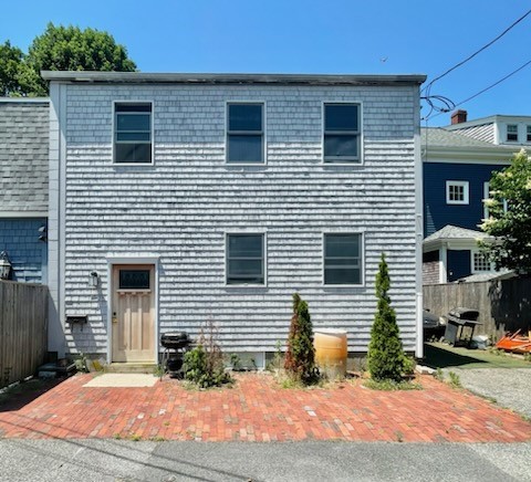 Bosworth Ct, Newport, RI 02840