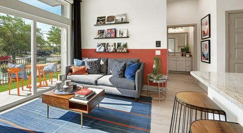 apt-165-9330 Main St, Houston, TX, 77025-4561 | Card Image