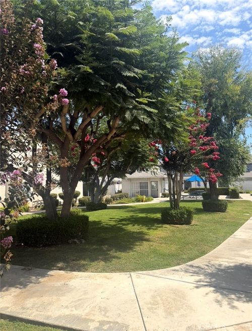 29-810 W Compton, Compton, CA, 90220 | Card Image