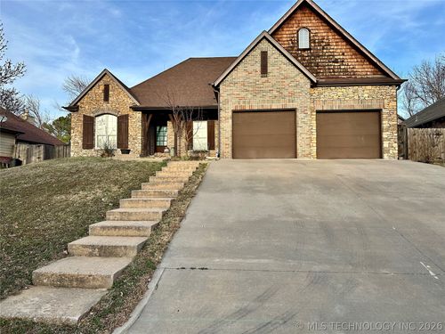 3907 S 74th West Avenue, Tulsa, OK, 74107 | Card Image