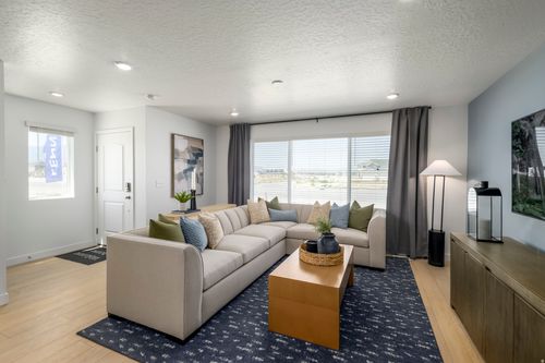 1765 E Rainbow Bridge Dr, Eagle Mountain, UT, 84005-3003 | Card Image