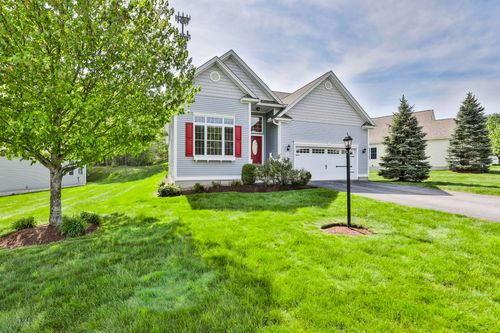 9 Black Forest Circle, Londonderry, NH, 03053 | Card Image