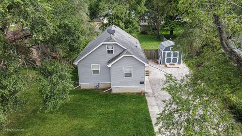 385 W Oak St, Coal City, IL, 60416-1465 | Card Image
