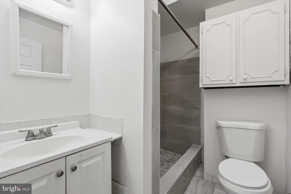 Residential in PHILADELPHIA 4