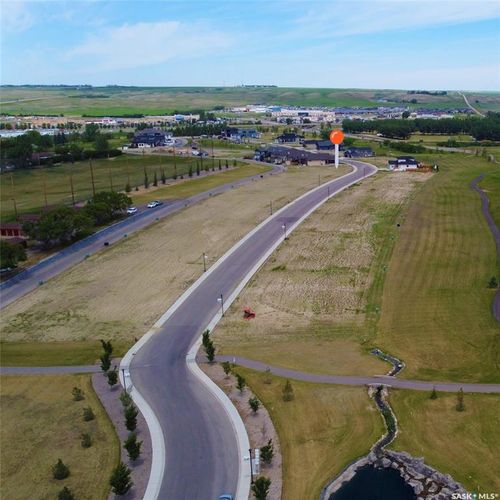 172 &amp; 176 Cypress Pt, Swift Current, SK, S9H5S8 | Card Image