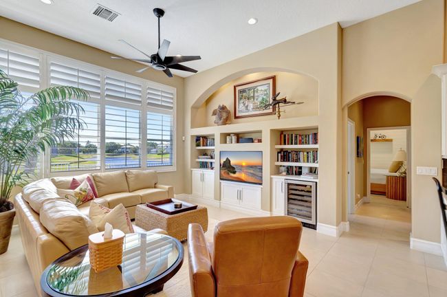 547 Robin Ln, House other with 5 bedrooms, 4 bathrooms and null parking in Jupiter FL | Image 13