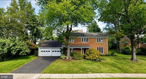 1805 Great Falls St, MCLEAN, VA, 22101-5415 | Card Image