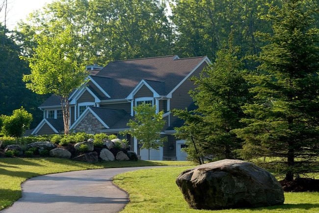 Surrounding homes | Image 15