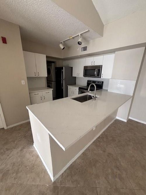 apt-306-2620 S University Dr, Davie, FL, 33328-1472 | Card Image