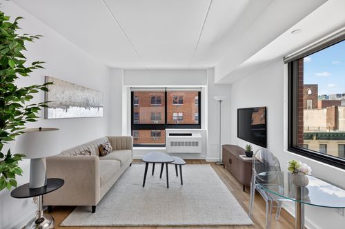 6b-535 W 52nd St, New York, NY, 10019-7632 | Card Image