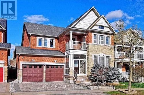 7 Lakewoods Street, Richmond Hill (Jefferson), ON, L4E0B5 | Card Image