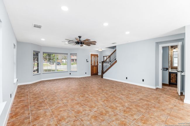 1687 Fir Cir, House other with 4 bedrooms, 3 bathrooms and null parking in Schertz TX | Image 7