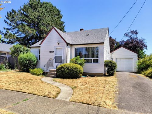 1326 Ne Galloway St, McMinnville, OR, 97128-3638 | Card Image