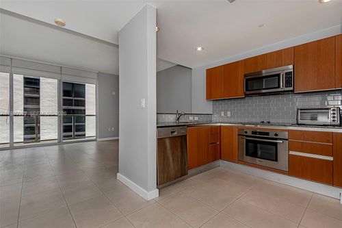 apt-2822-1050 Brickell Ave, Miami, FL, 33131-3912 | Card Image