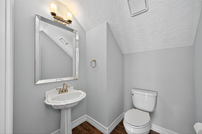 Downstairs guest bath. | Image 21