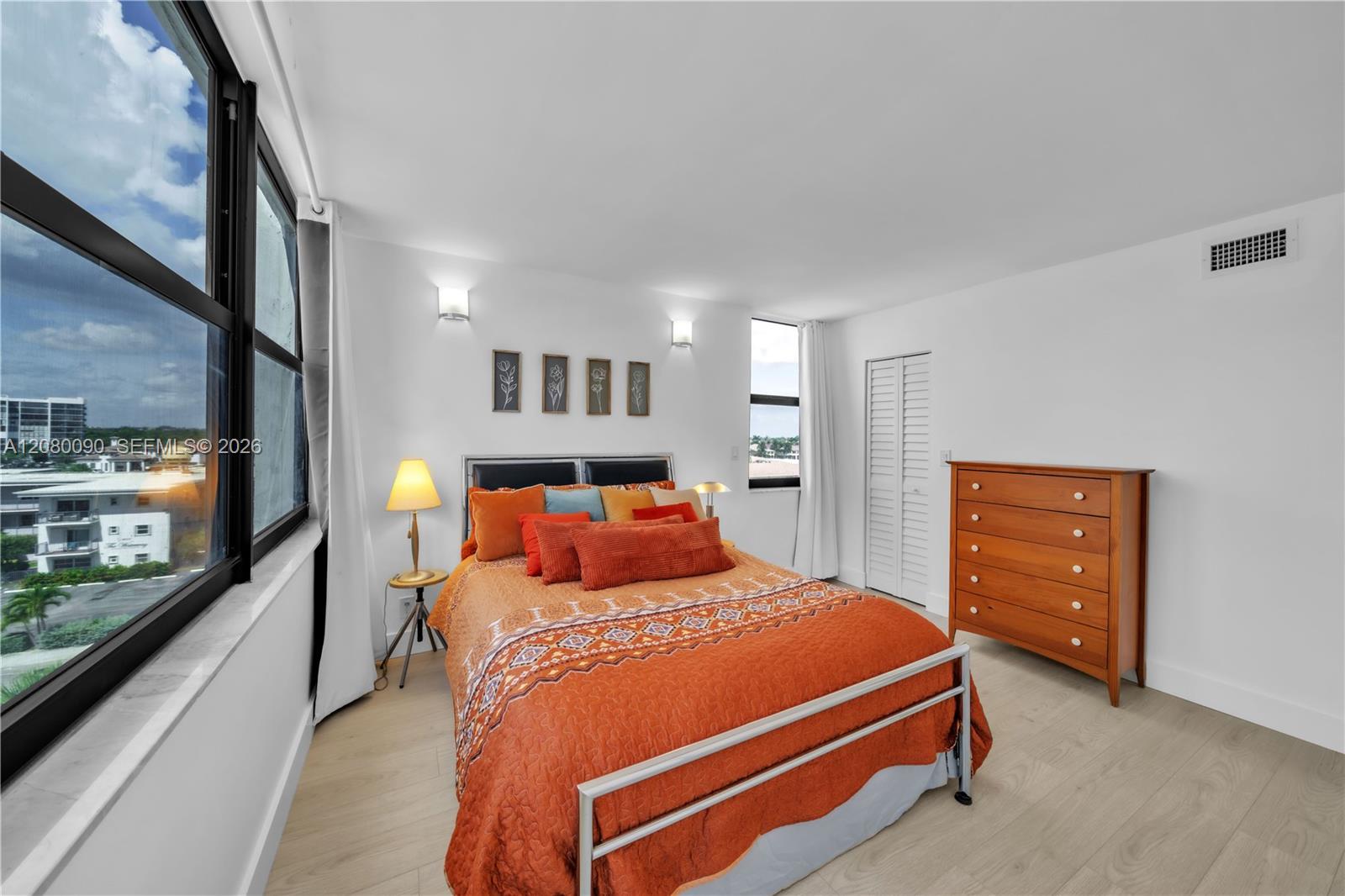 Residential Lease in Hollywood 5