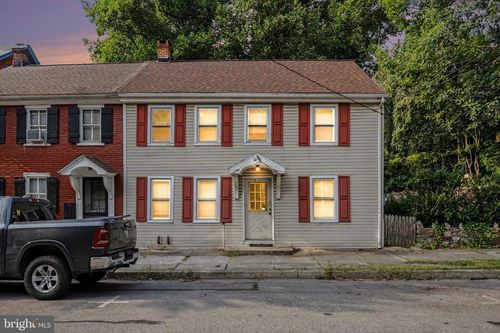 252 W Market Street, MARIETTA, PA, 17547 | Card Image