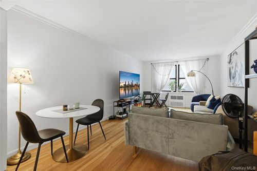 2e-337 E 50th St, New York, NY, 10022-7950 | Card Image