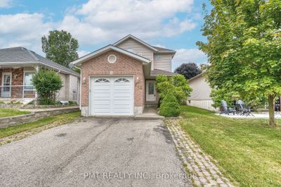 782 Kincaid St W, House other with 3 bedrooms, 2 bathrooms and 5 parking in Listowel ON | Image 1