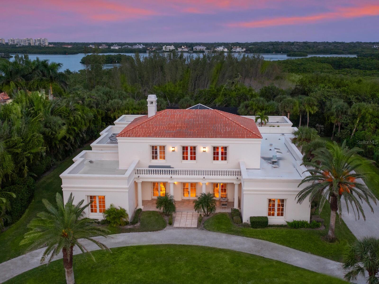 Casey Key Rd, Osprey, FL 34229