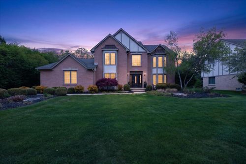 1452 Lockmoor Dr, Troy, MI, 48084-1516 | Card Image