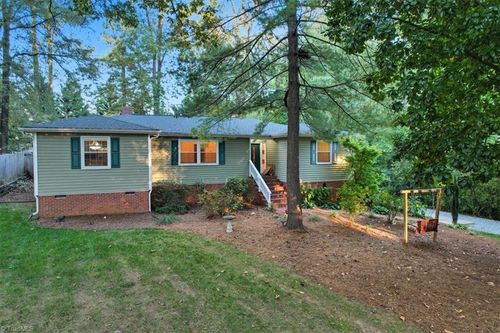 2608 Stratford Dr, Greensboro, NC, 27408-3928 | Card Image