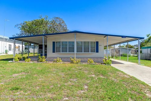 8715 Highpoint Blvd, Brooksville, FL, 34613-5681 | Card Image