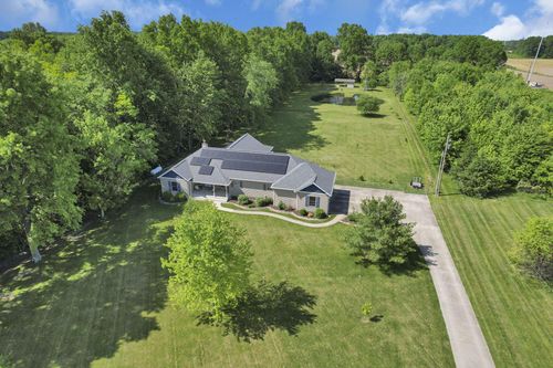 80 Baltimore Somerset Rd Nw, Baltimore, OH, 43105-9460 | Card Image