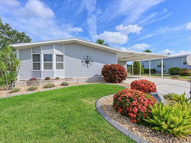 8439 Imperial Cir, House other with 2 bedrooms, 2 bathrooms and null parking in PALMETTO FL | Image 4