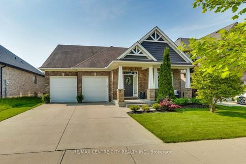 1301 Eagletrace Dr, London, ON, N6G0K9 | Card Image