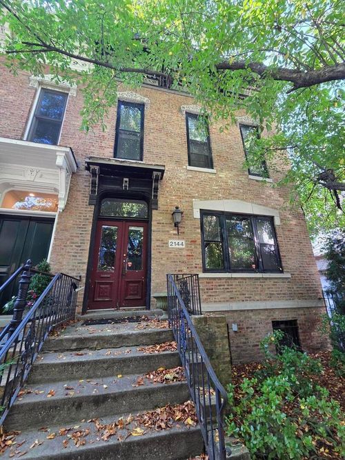 2144 N Fremont St, Chicago, IL, 60614-4306 | Card Image