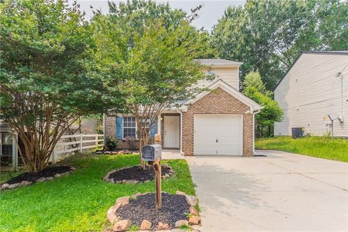 7070 Ravenwood Ln, Lithonia, GA, 30038-7534 | Card Image