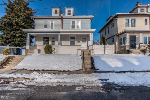 207 Gilham St, PHILADELPHIA, PA, 19111-5204 | Card Image