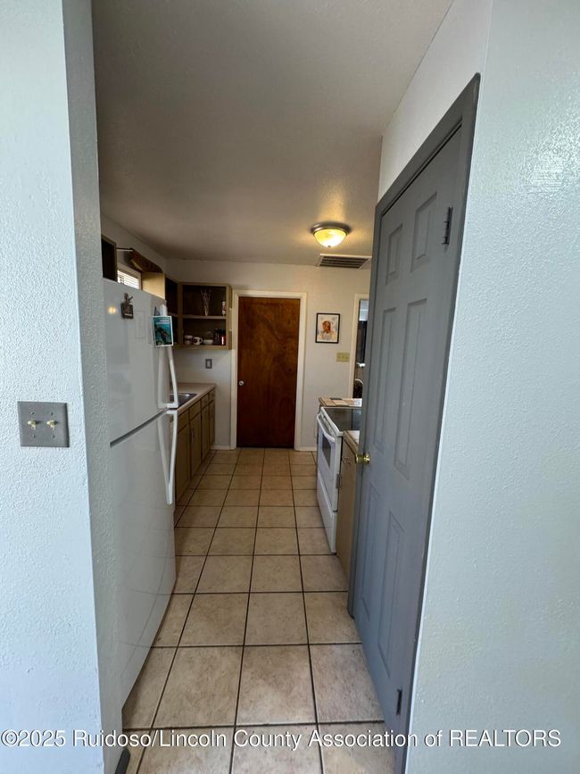 1 - 433 W 2 Nd St, Home with 3 bedrooms, 2 bathrooms and null parking in Capitan NM | Image 10