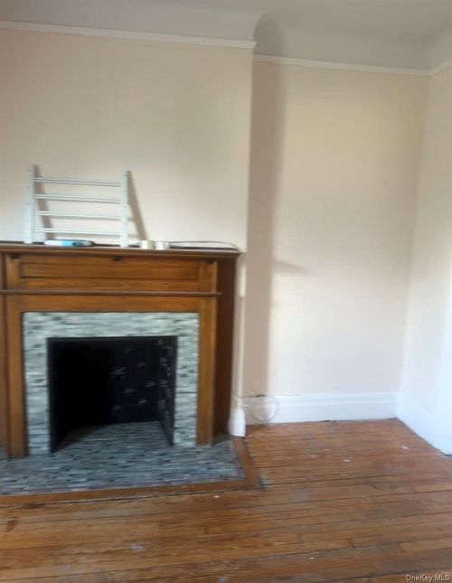3rd-floor-209 E Prospect Ave, Mount Vernon, NY, 10550-2372 | Card Image