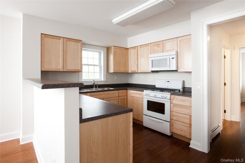 23-19 Greenway Ln, Loch Sheldrake, NY, 12759 | Card Image