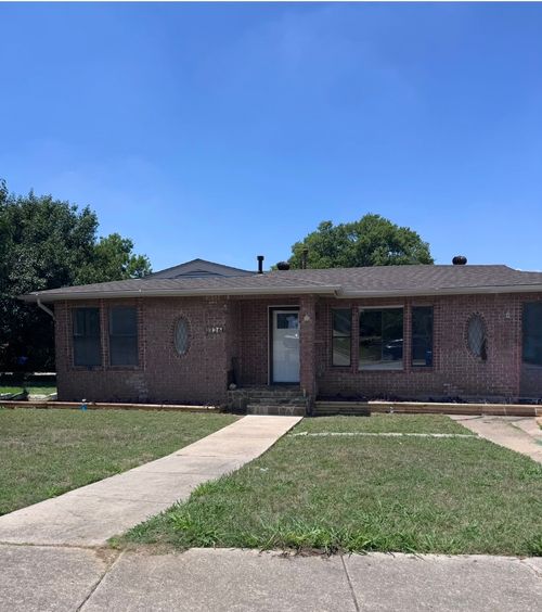 1736 Ransom Ter, Fort Worth, TX, 76112-7727 | Card Image