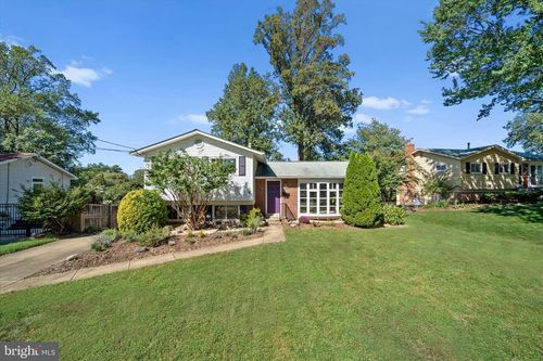 7456 Madeira Pl, ANNANDALE, VA, 22003-5604 | Card Image