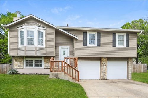 12314 S Locust Cir, Olathe, KS, 66062-1126 | Card Image