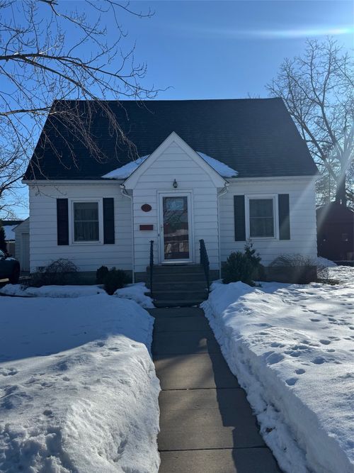 1913 Emery St, Eau Claire, WI, 54701-4310 | Card Image