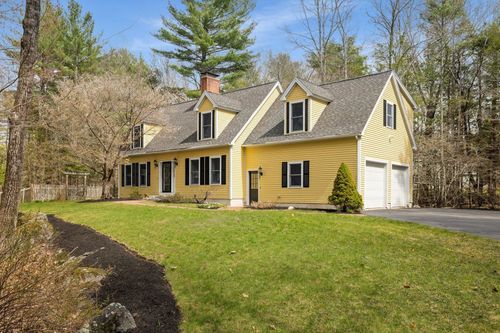 55 Ross Rd, Durham, NH, 03824-4221 | Card Image