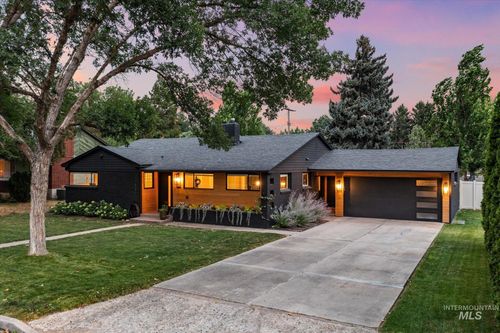 2807 W Kootenai St, Boise, ID, 83705-2324 | Card Image