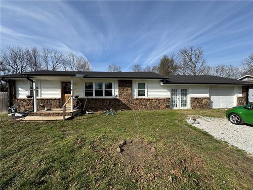 409 Huenefeld St, Lincoln, AR, 72744-8808 | Card Image