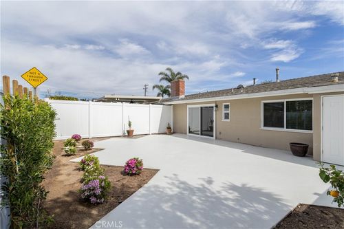 10c-1741 Tustin Avenue, Costa Mesa, CA, 92627 | Card Image