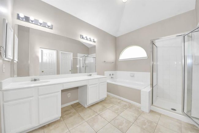 4615 Jaymar Dr, House other with 3 bedrooms, 2 bathrooms and 2 parking in Sugar Land TX | Image 39