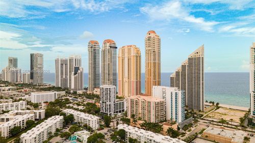 312-210 174th St, Sunny Isles Beach, FL, 33160-3335 | Card Image