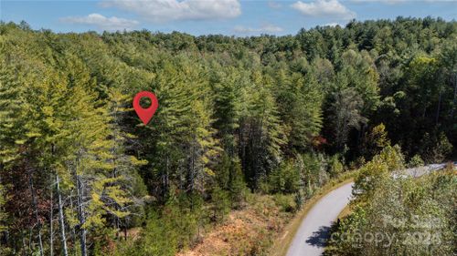 2055 Robert Dr, Morganton, NC, 28655-8274 | Card Image