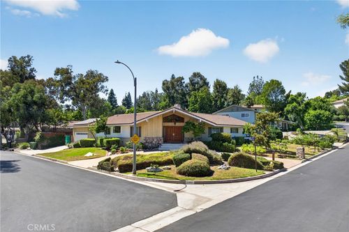10401 Wystone Ave, Porter Ranch, CA, 91326-3330 | Card Image